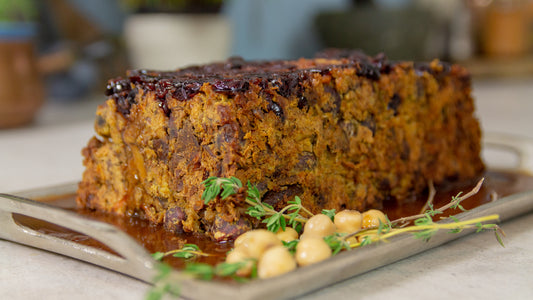 Nut Roast - vegetarischer Braten mit Nüssen und Cranberrys